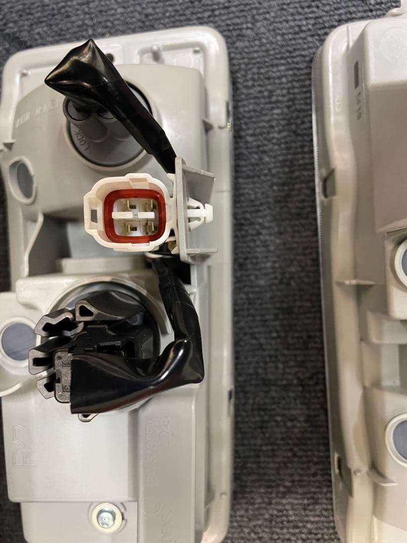 新車外しハイゼットS500Pテールランプ