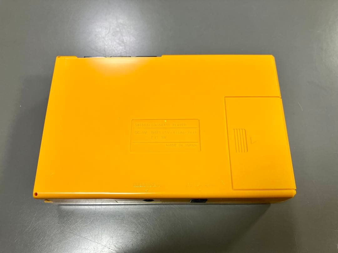 UNISEF ステレオカセットプレーヤー Z-1