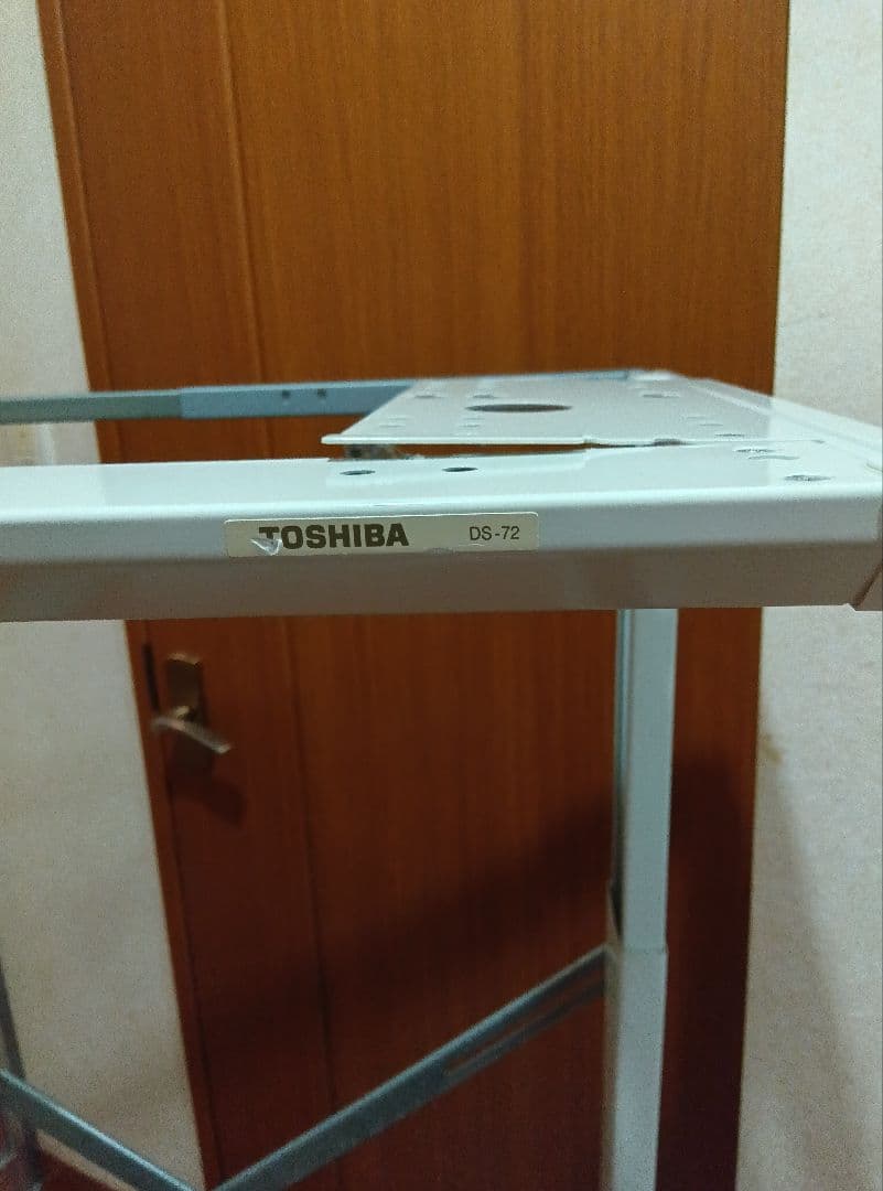 中古　東芝乾燥機専用スタンド DS-72