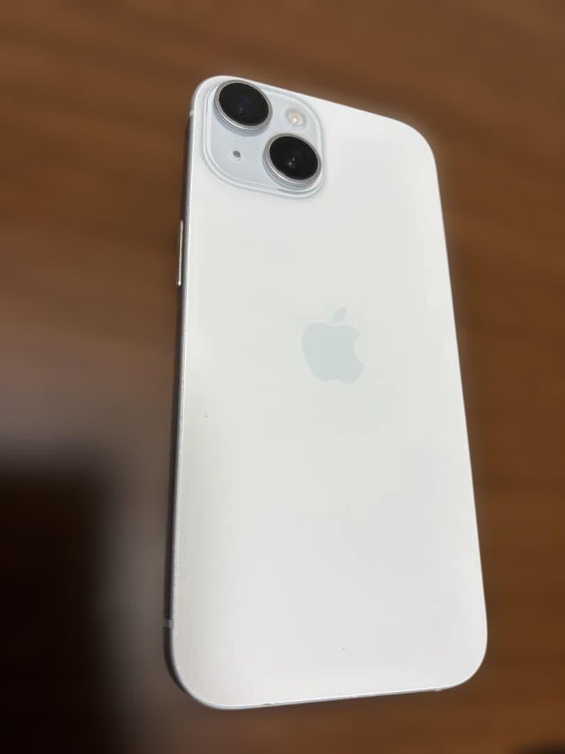 極美品iPhone15　SIMフリー　128GB