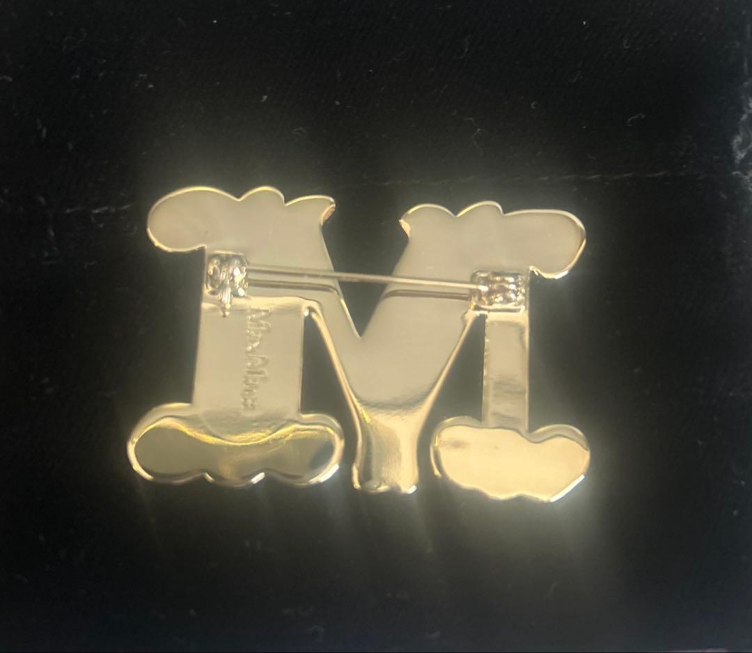 MAX MARA 新品　ブローチ　M イエローゴールド