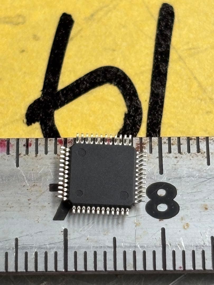 997個。 Renesas ICチップ UPC5703GA-036-9EU-A