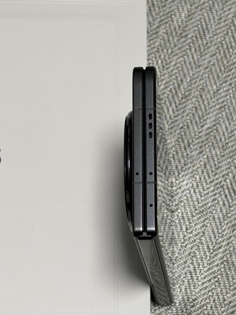 美品 OPPO Find N5グローバル版 512GB ブラック 新品ケース付き