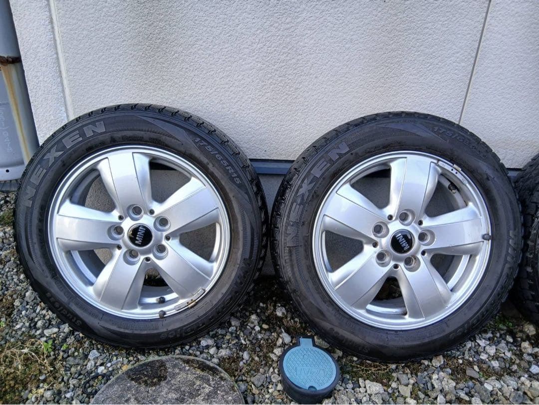 MINI 15インチホイールセット タイヤ（スタッドレス）センターキャップ付き