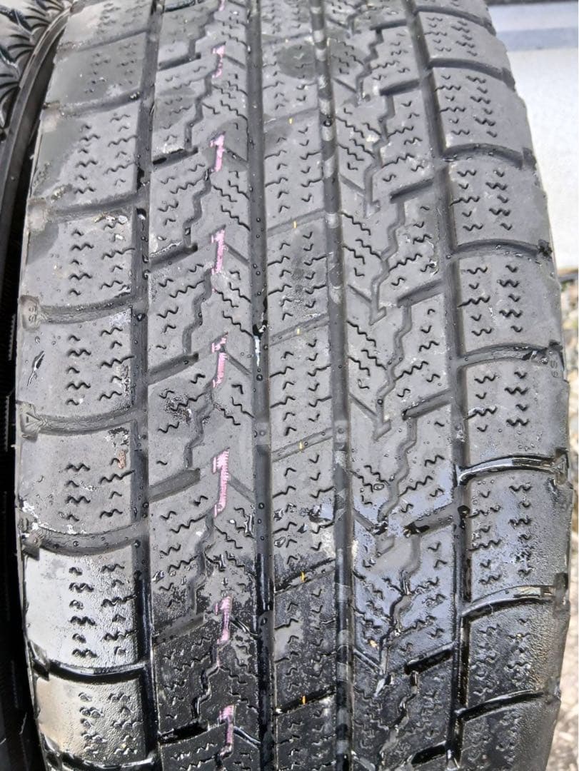 MINI 15インチホイールセット タイヤ（スタッドレス）センターキャップ付き