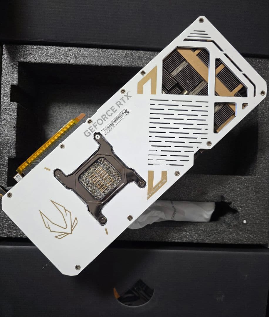 ZOTAC GAMING GeForce RTX 5090 ジャンク