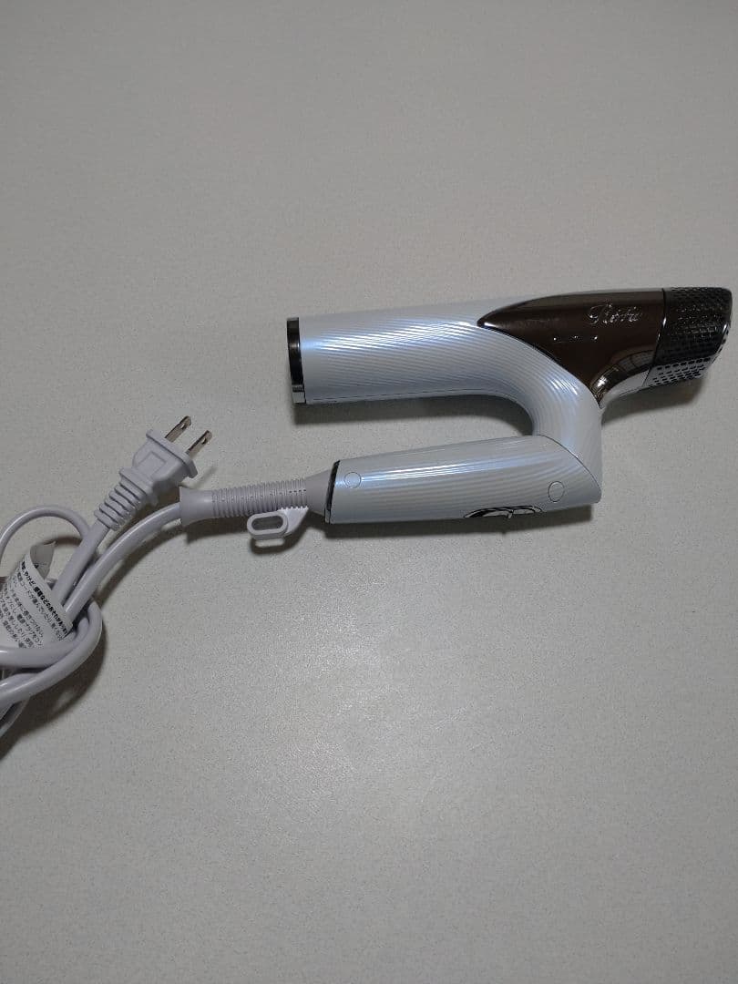 リファ　ドライヤー　2024年製 ジャンク