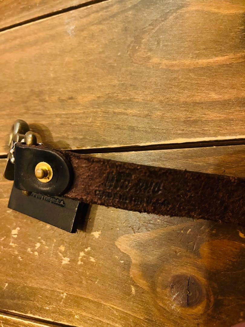 美品　HTC×ロンハーマンカリフォルニア　レザーキーホルダー