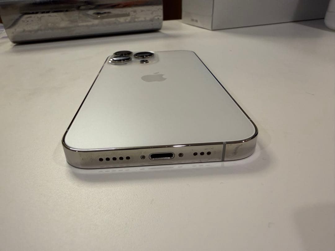 iPhoneシルバー13pro 256GB