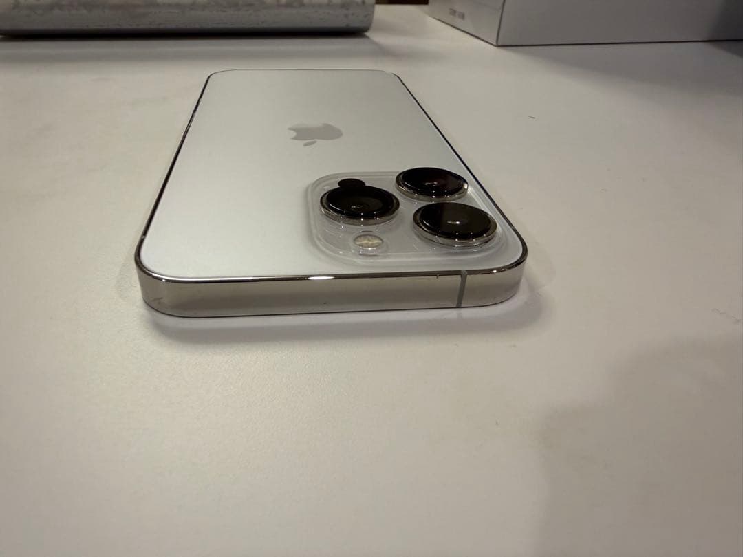 iPhoneシルバー13pro 256GB