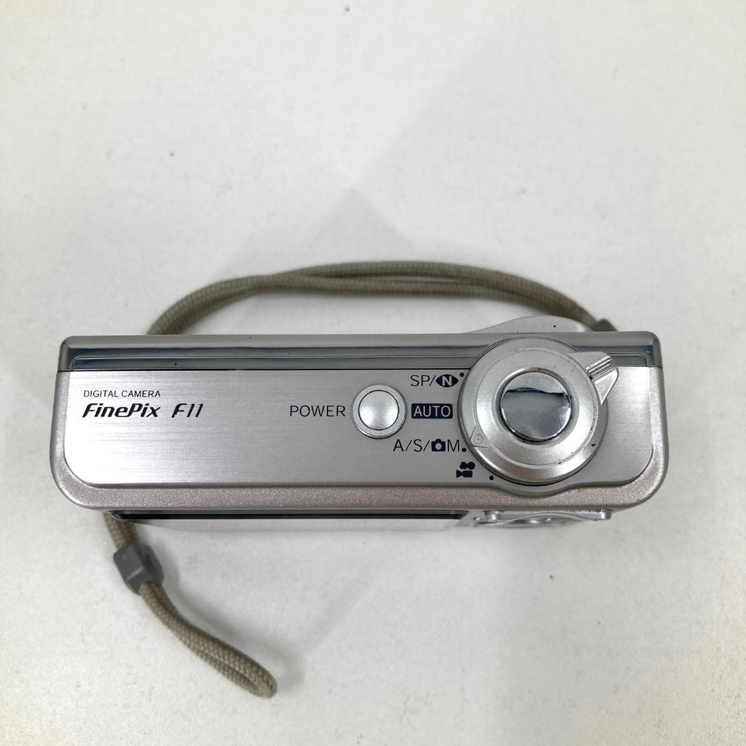 FUJIFILM　コンパクトデジタルカメラ　Finepix F11　ジャンク