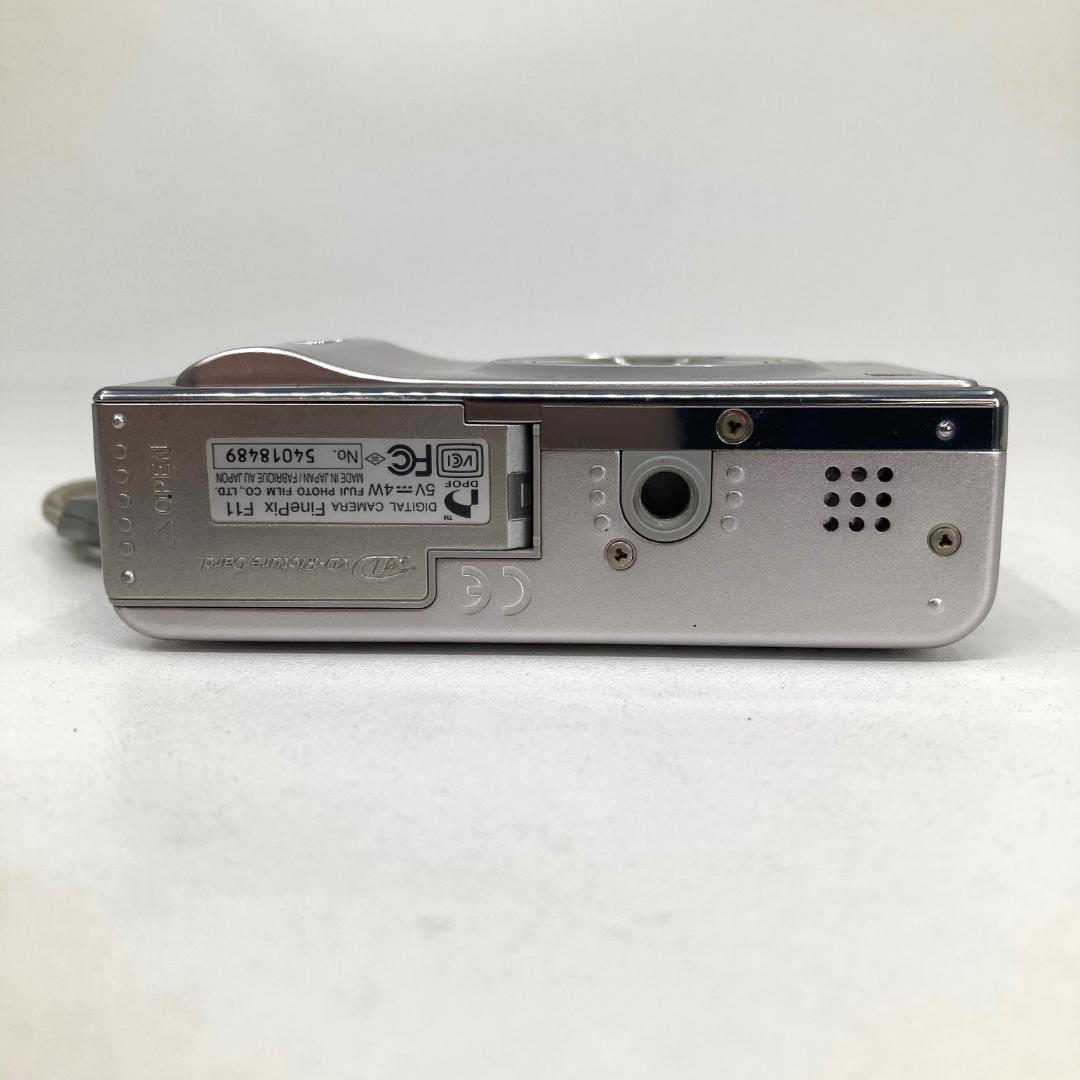 FUJIFILM　コンパクトデジタルカメラ　Finepix F11　ジャンク