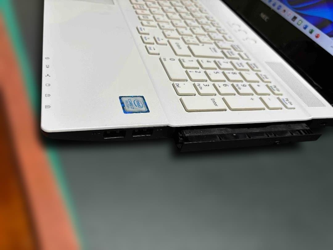 Windowsノート本体 NEC LAVIE Corei7 SSD240GB/8GB/Office