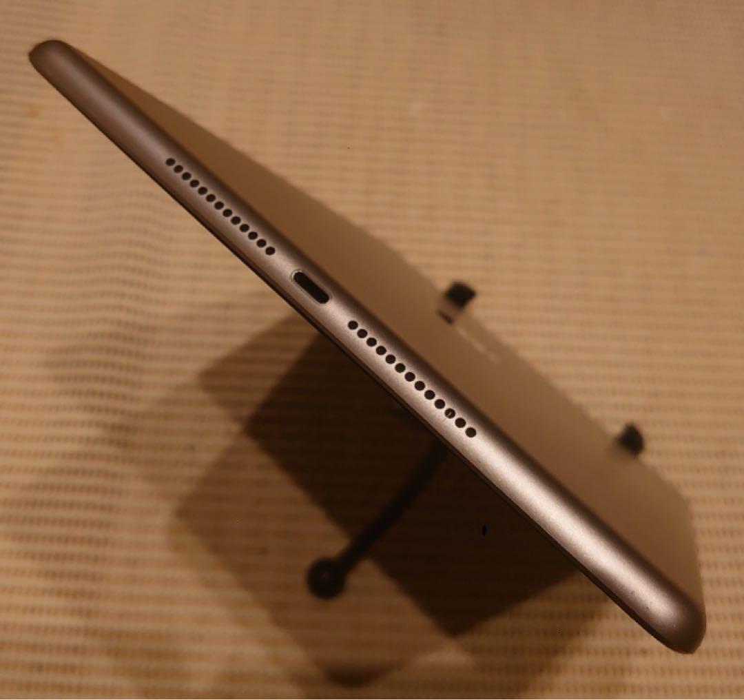 完動品iPad第6世代(A1893)本体32GBグレイ送料込FJF8J