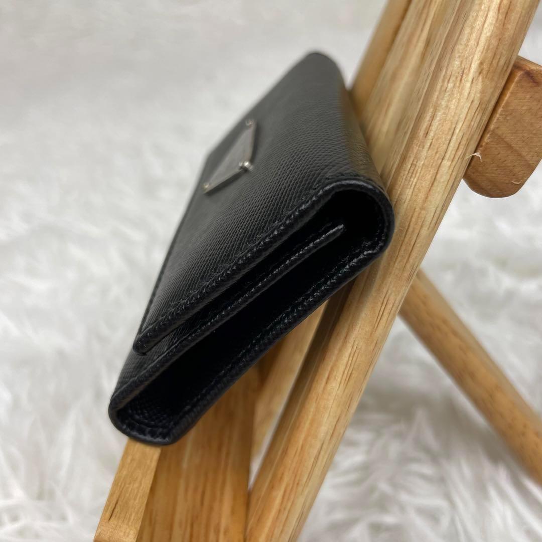 極美品✨プラダ✨6連キーケース✨三角ロゴ刻印✨サフィアーノレザー✨黒✨男女兼用