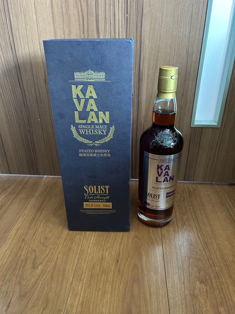 ウイスキー KAVALAN SOLIST Peated Whisky 700ml 58%