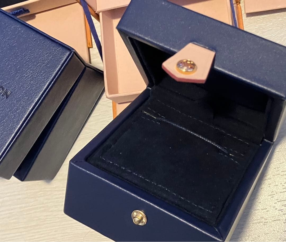 LOUIS VUITTON ネックレスケース　空箱　ギフト箱 4個　ネイビー