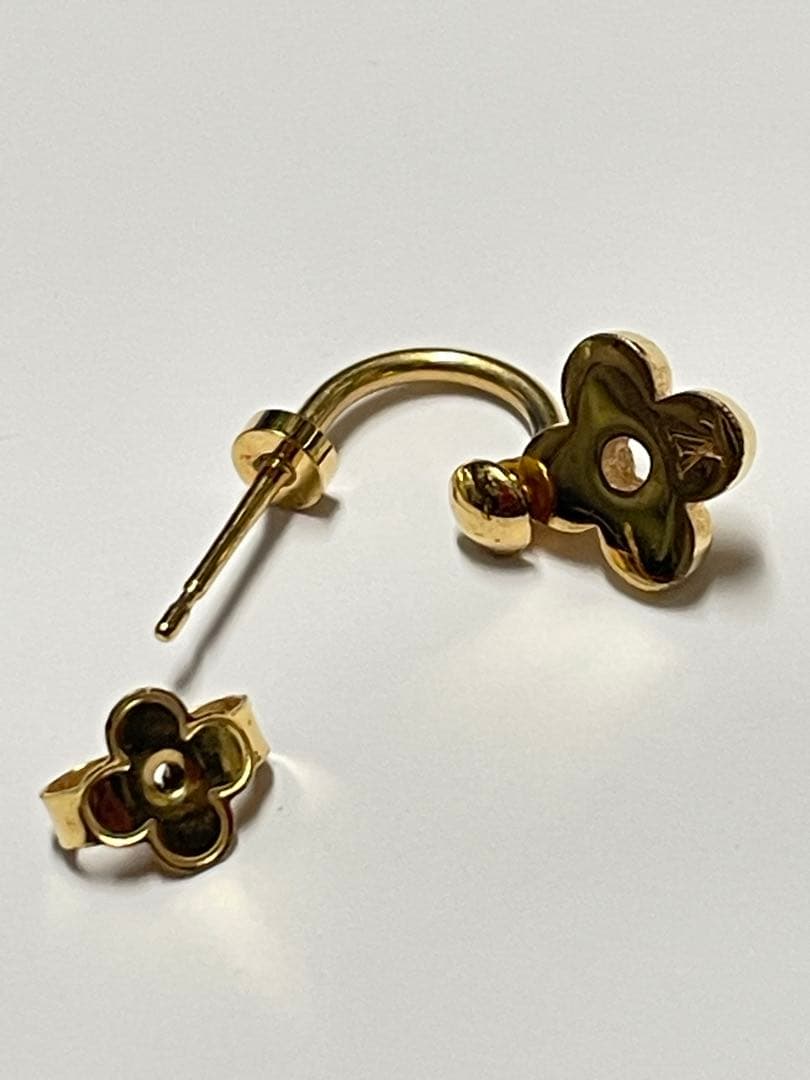 【匿名配送】LOUIS VUITTON 片耳　ピアス　❤︎