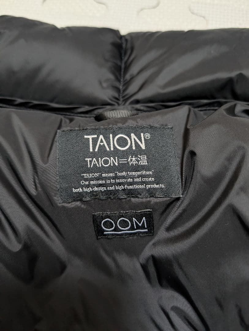 TAION ✕ OOM タイオン　ダウンベスト　L