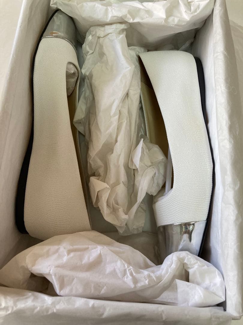 ジミーチュウ　WATSON FLAT サイズ35 1/2