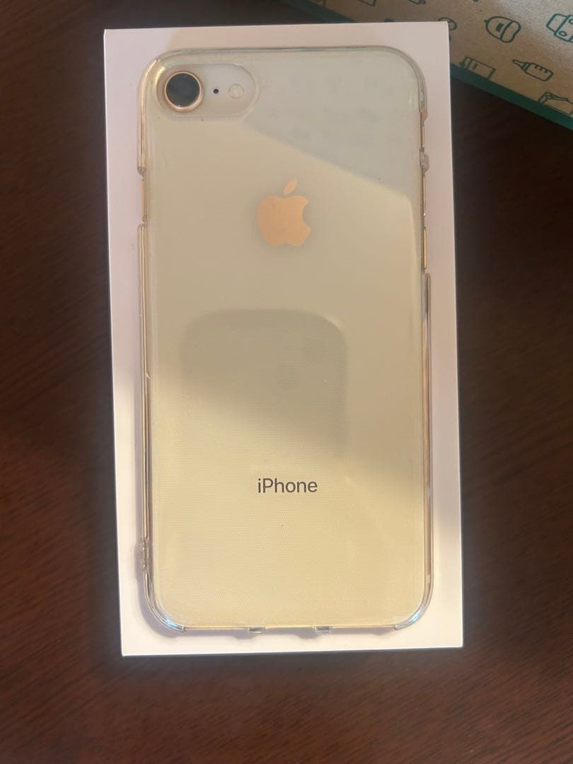 美品 iPhone8 64GB ゴールド