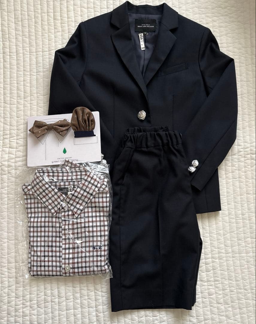 ユナイテッドアローズ子供用スーツ一式　 オケージョン　ネクタイとチーフ付き