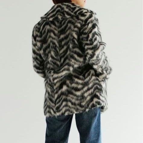 定価20万　マディソンブルー　ゼブラ柄　シャギー　コート