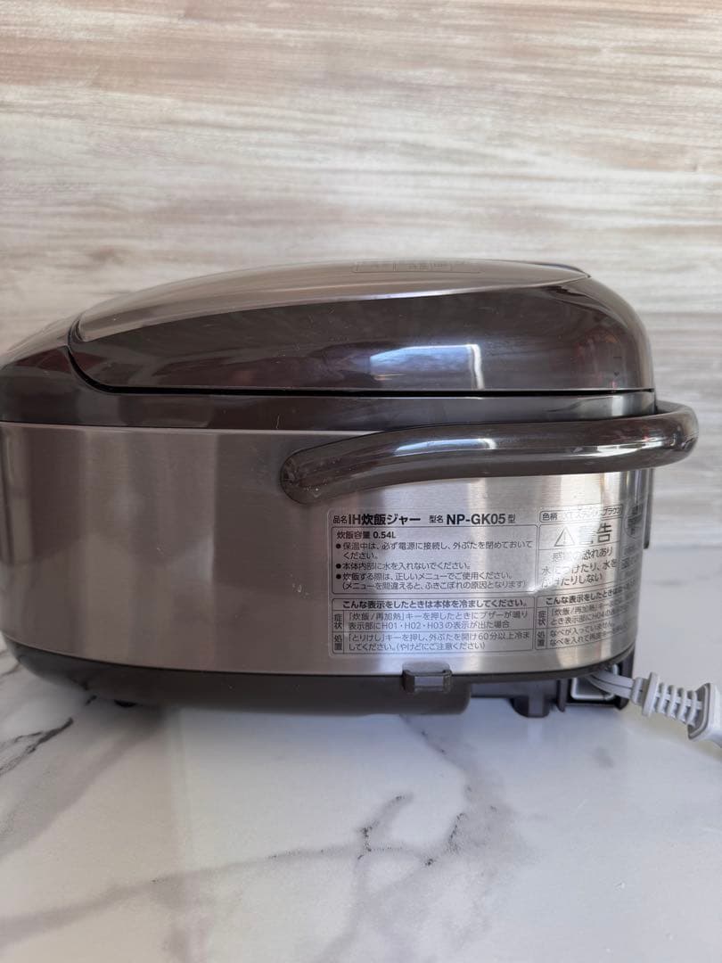 Zojirushi NP-GK05 極め炊き 炊飯器 3合
