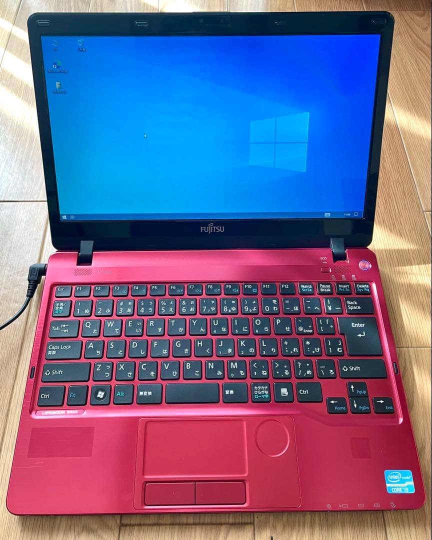 FUJITU LIFEBOOK core i3 13.3インチ