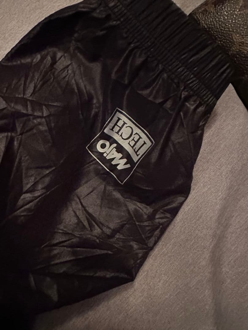 Stussy ブラック ナイロンジャケット M