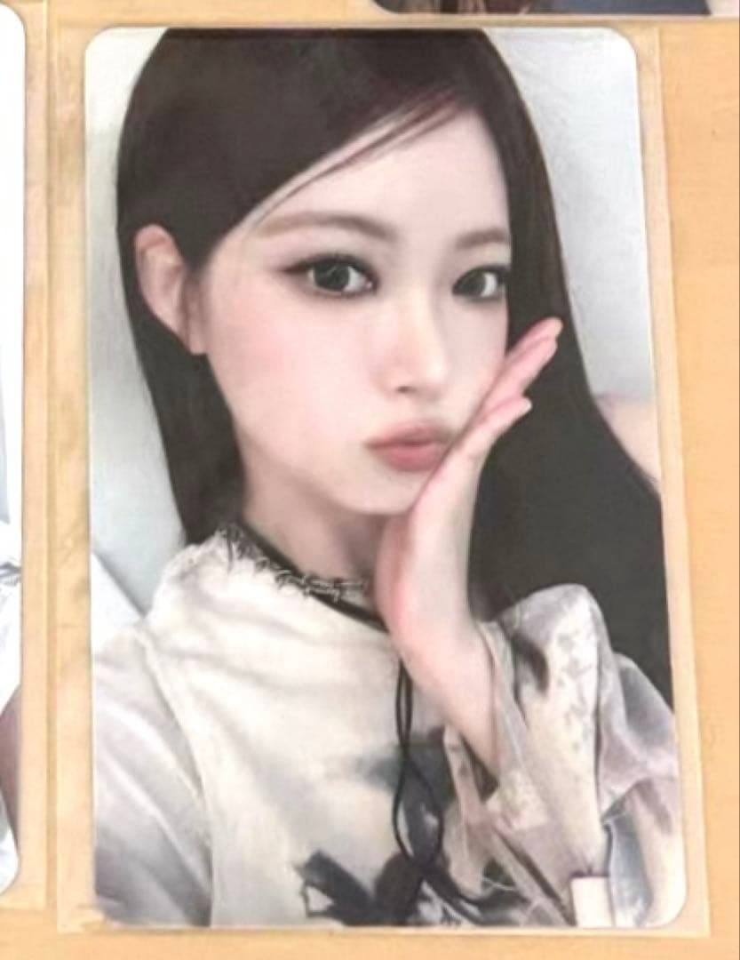 ルセラフィム ウンチェ HOT 台北 ラキドロ限定 トレカ