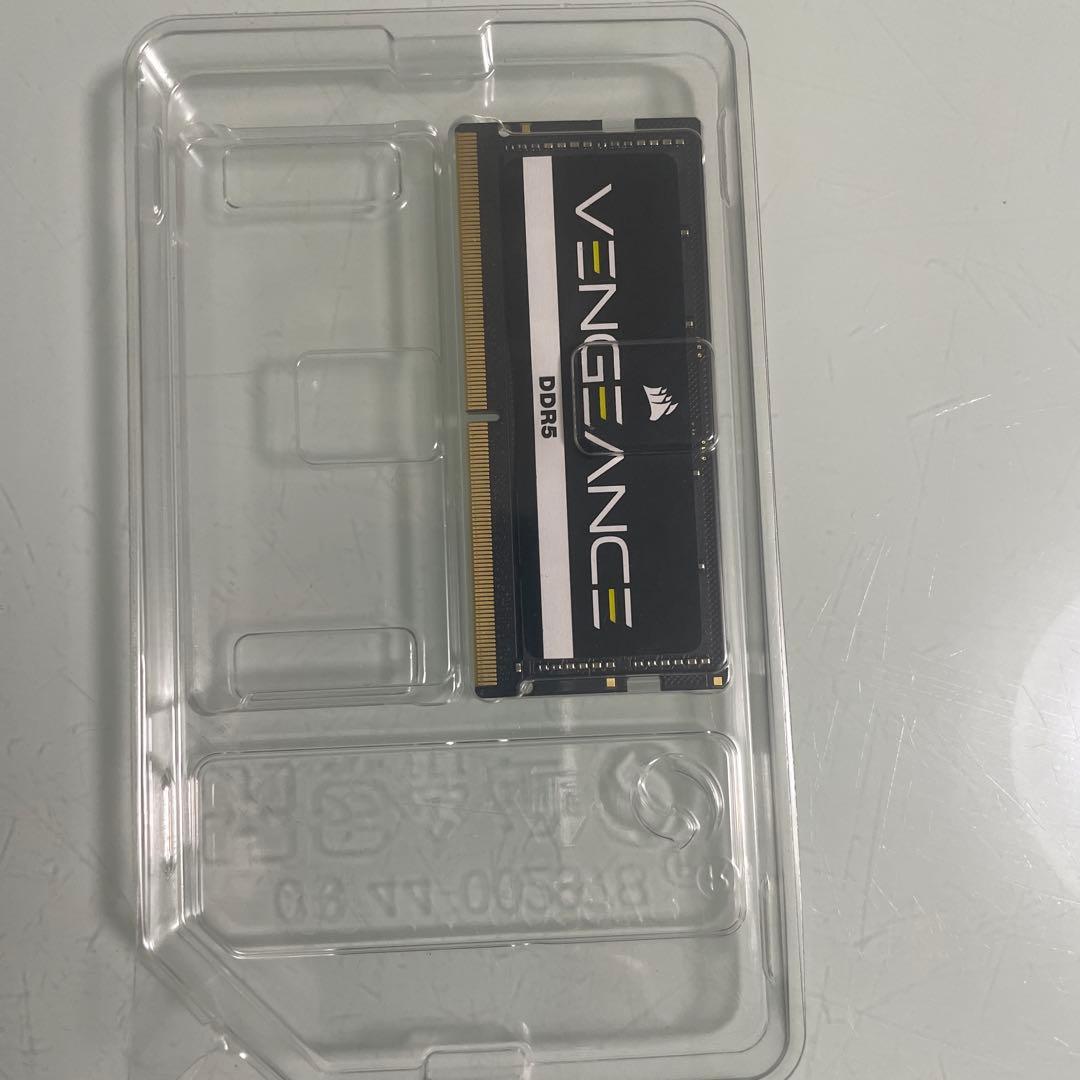 メモリー CORSAIR VENGEANCE DDR5 32GB 5200MHz