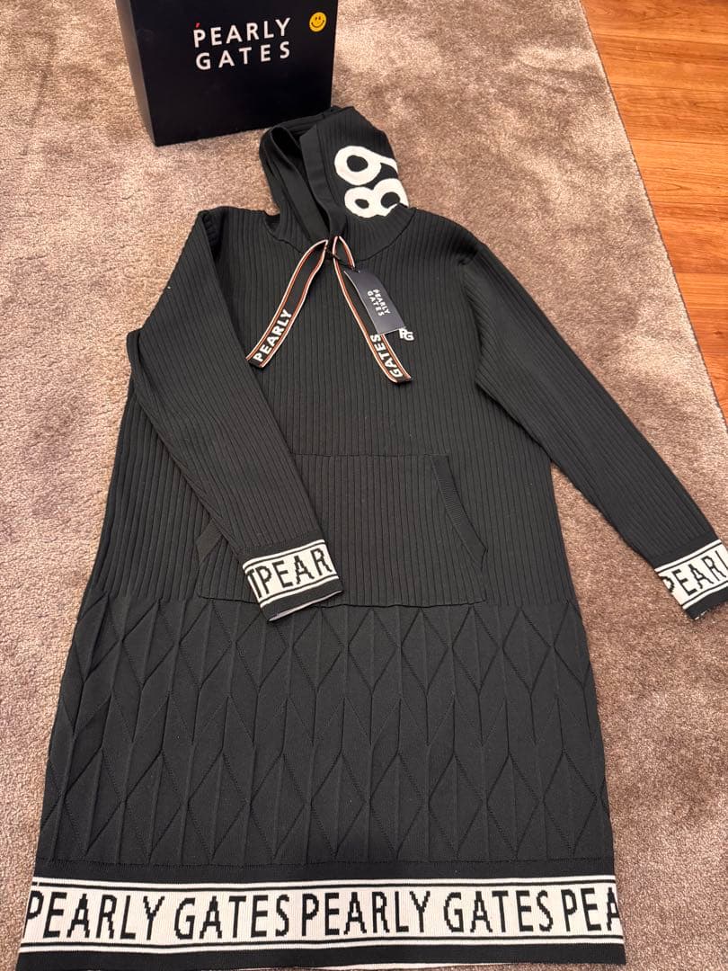 PEARLY GATES フード付きワンピース新品タグ付き 未使用