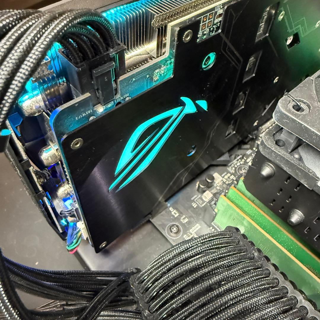 グラフィックボード・グラボ・ビデオカード ASUS ROG STRIX GTX1070 8GB