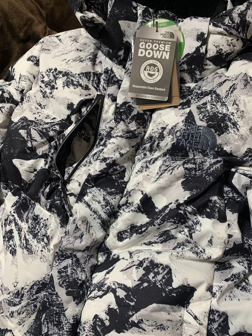 韓国限定　ノベルティチャレンジエアーダウンジャケット