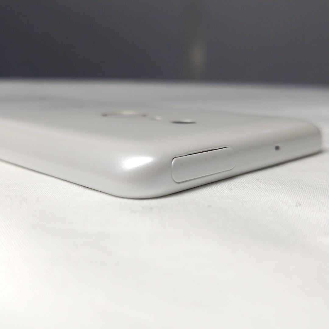 docomo arrows F-41B ロホワイト