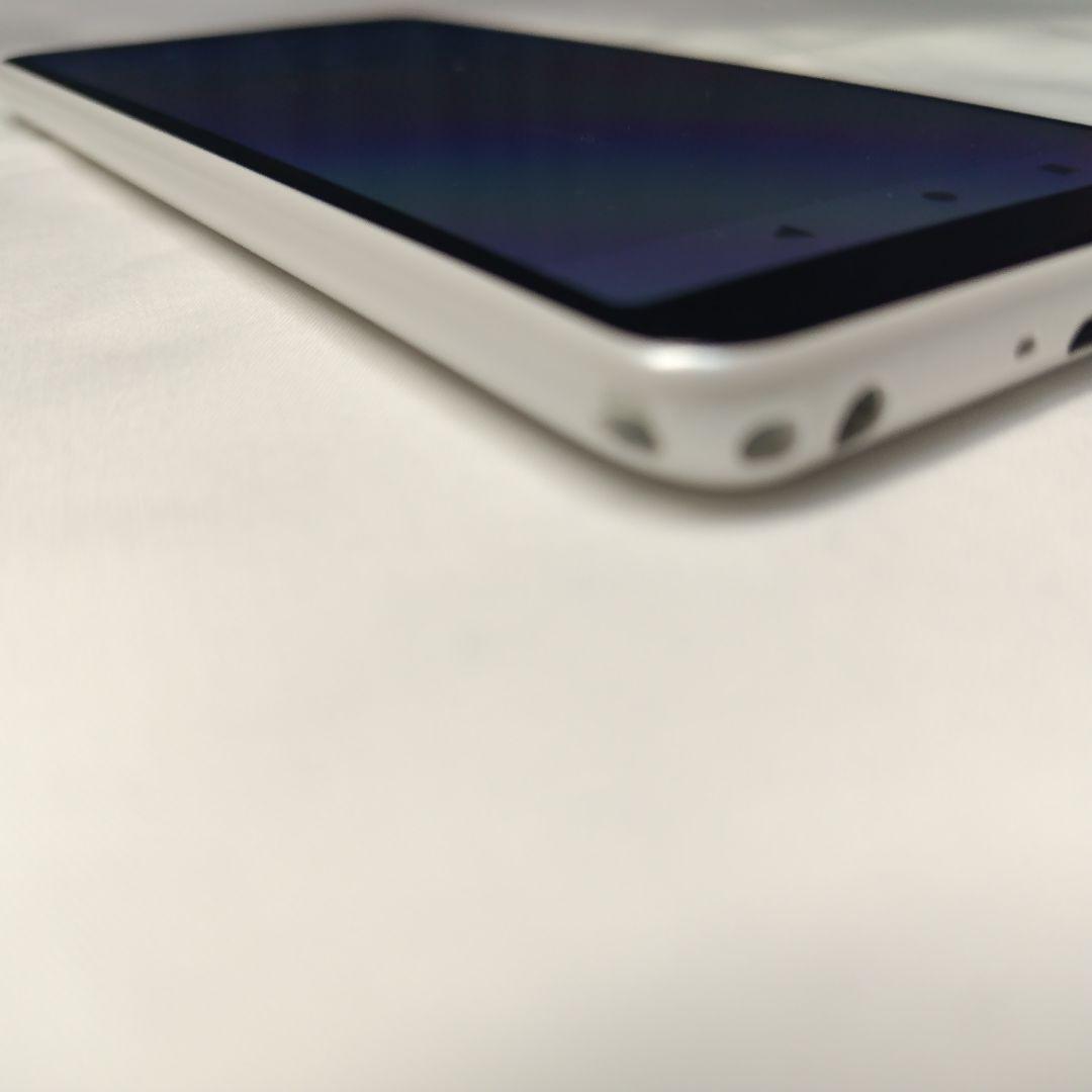 docomo arrows F-41B ロホワイト