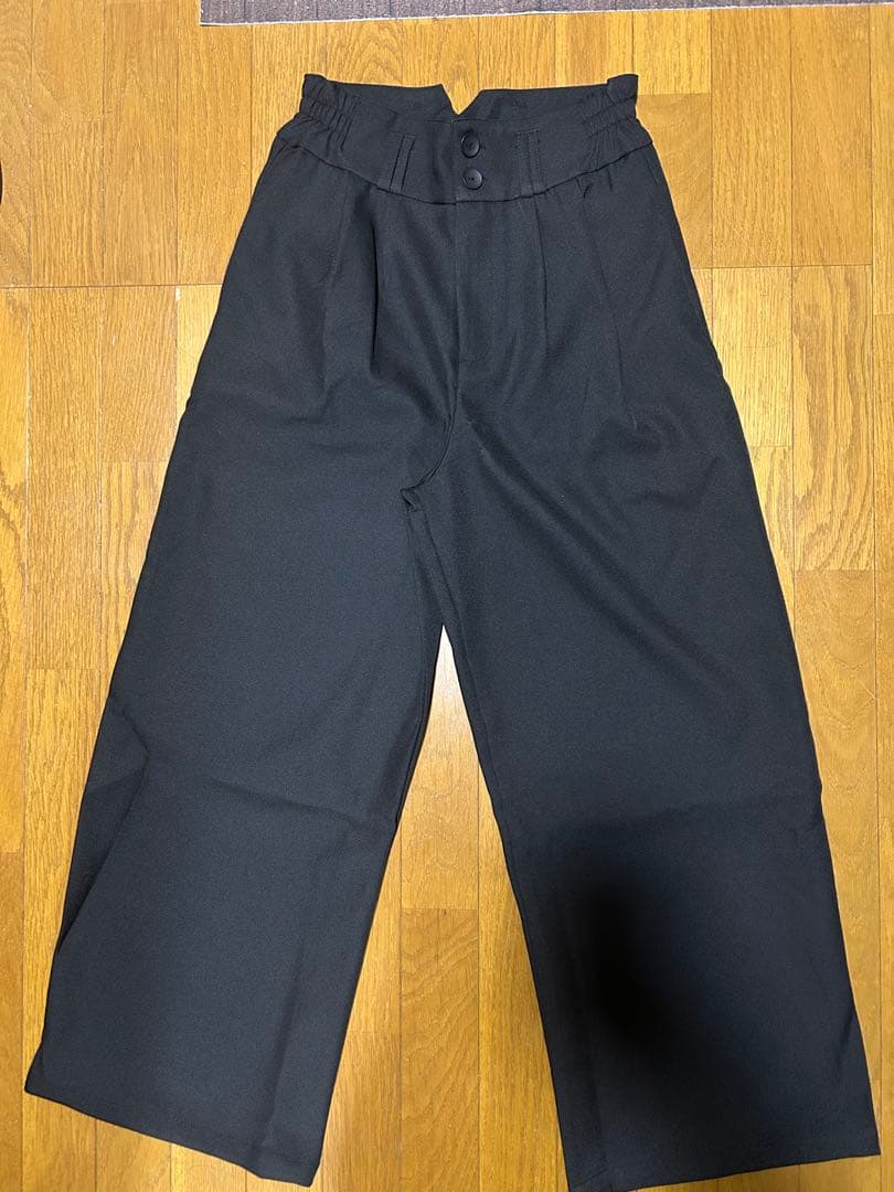 変形ワイドパンツ　スラックス　ブラック　2タック