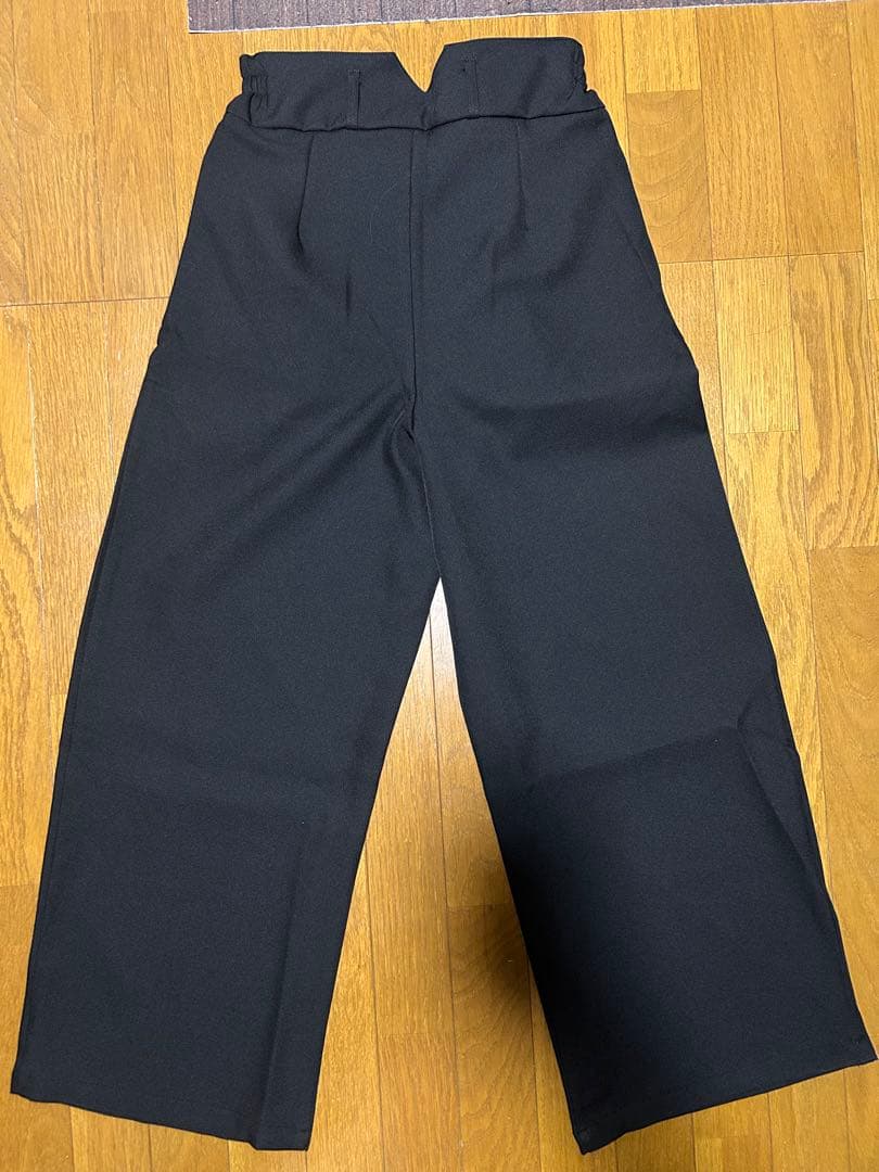 変形ワイドパンツ　スラックス　ブラック　2タック