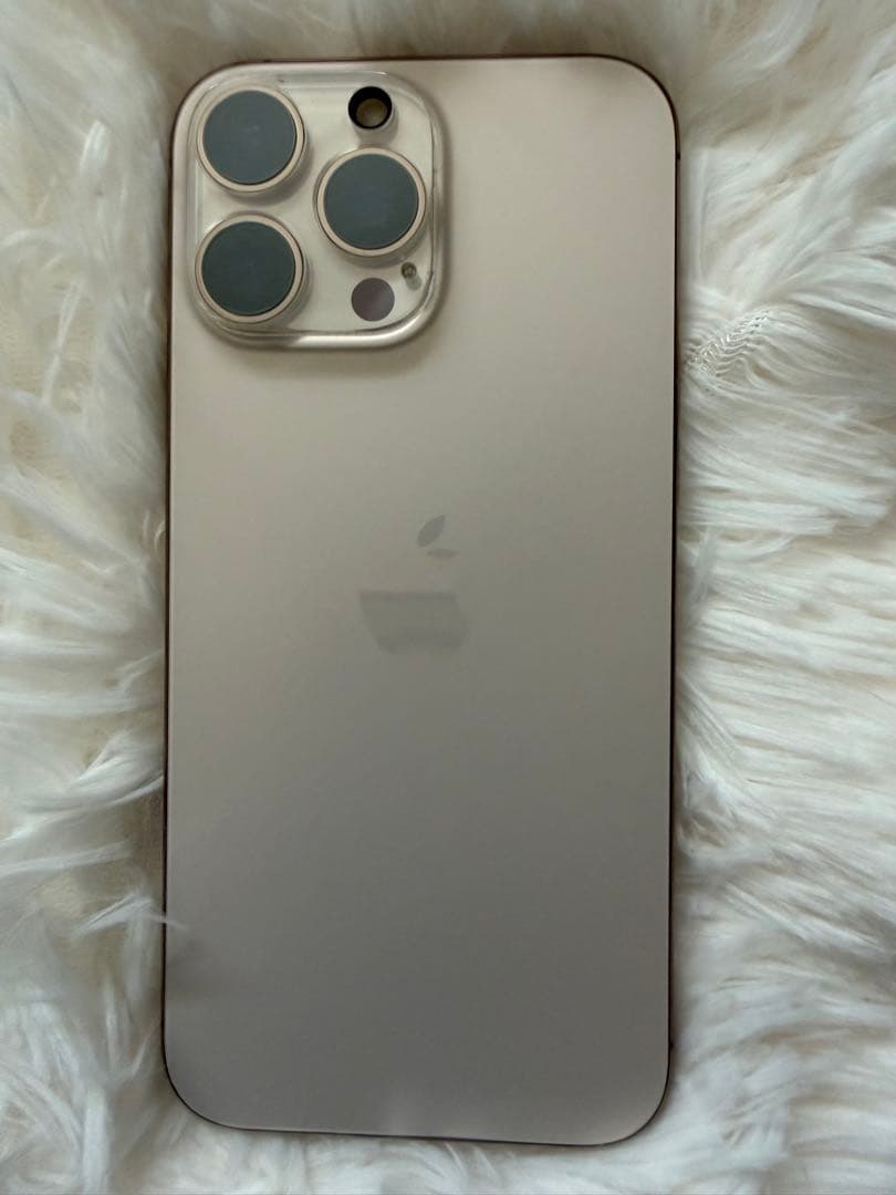 超美品　iPhone16 Pro Max 256GB デザートチタニウム