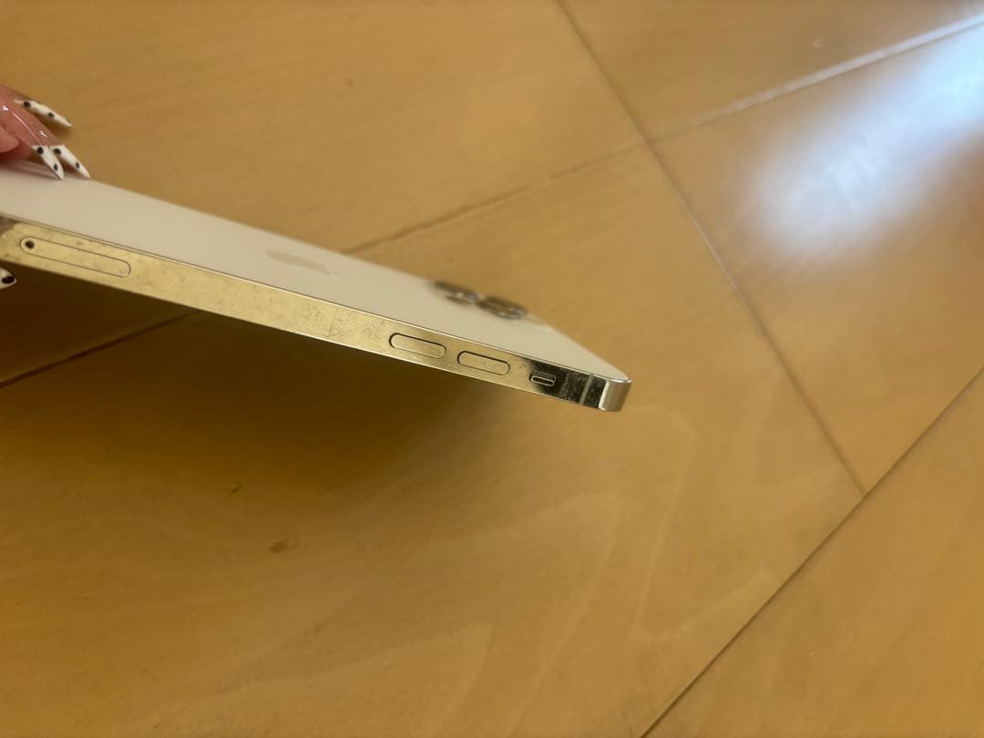 Apple iPhone 12 Pro ホワイト 本体