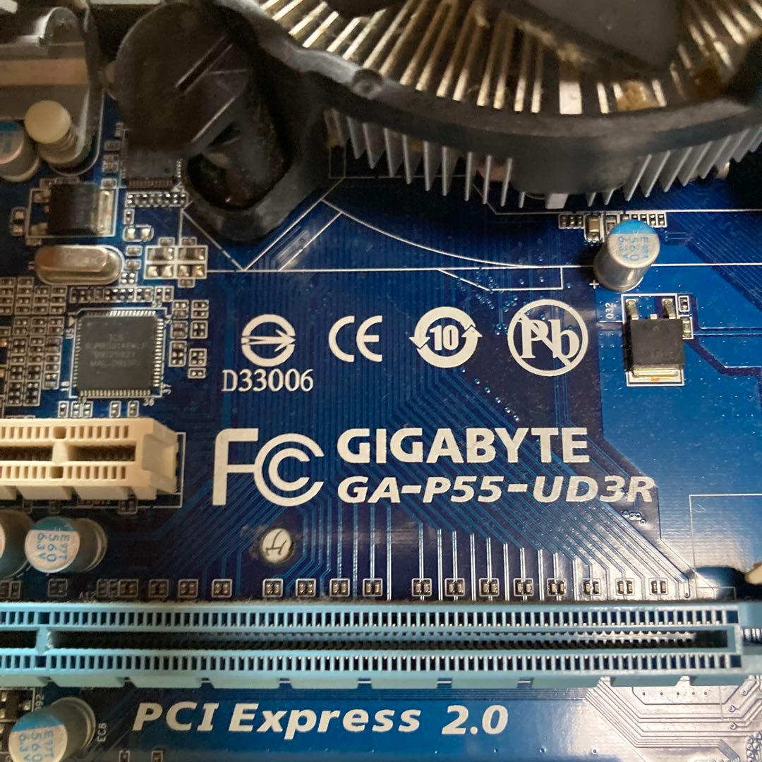 GIGABYTE GA-P55-UD3R マザーボード