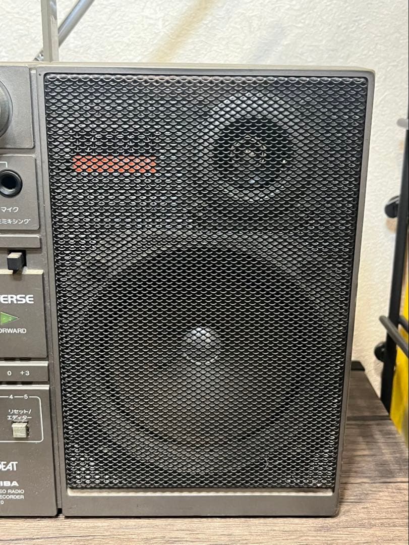 本日限定値下★東芝　BOMBEATステレオラジオカセットレコーダー　RT-S70