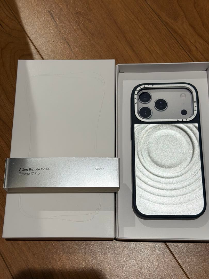 CASETiFY メタル ウェーブ iPhone 17 Pro ケース