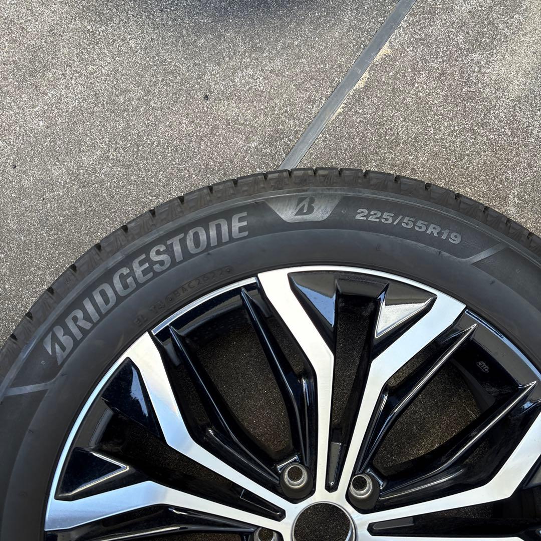 備品:クラウンクロスオーバーアルミホイールスタッドレスタイヤ 225/55/19