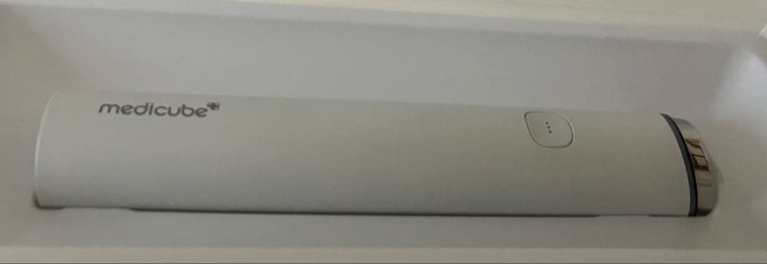 medicube AGE-Rブースタープロ ミニ ホワイト　メディキューブ