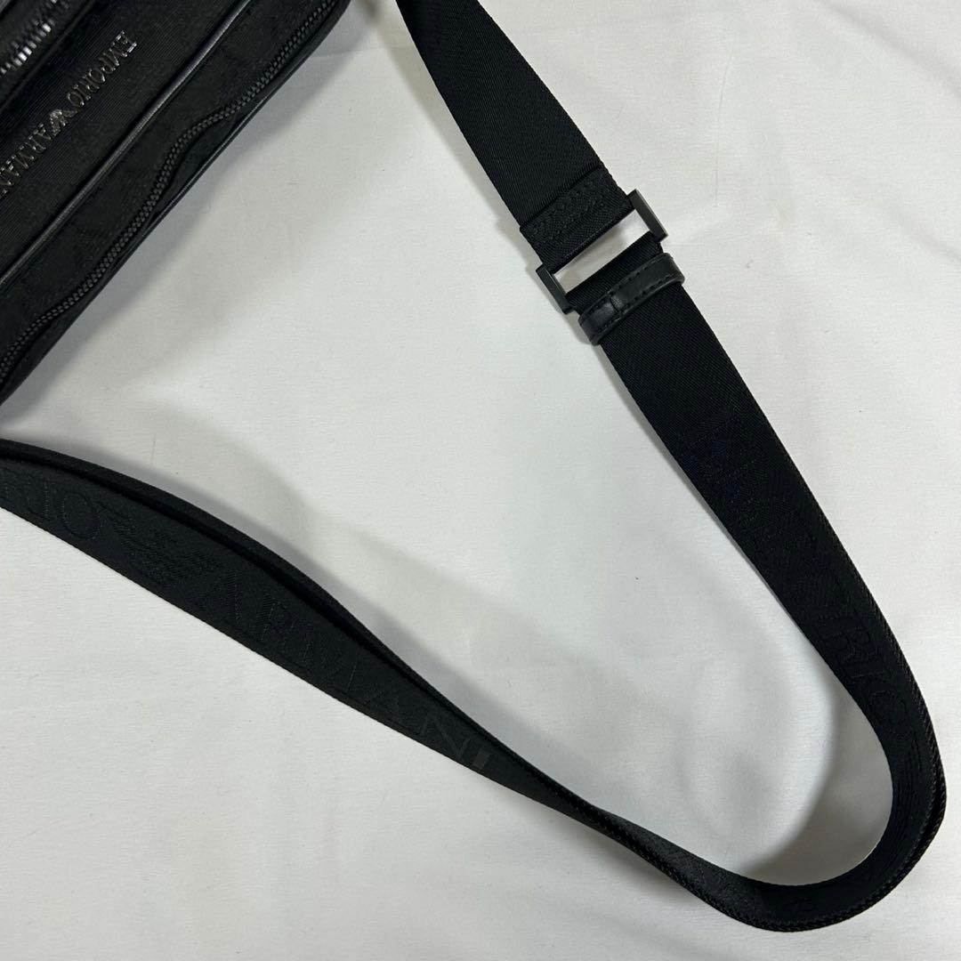 【極美品】エンポリオアルマーニ イーグルロゴ ショルダーバッグ ナイロン 黒