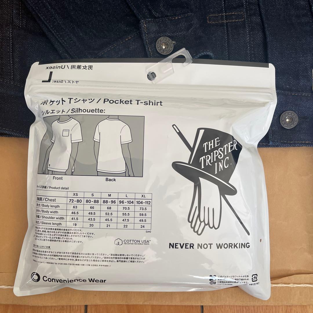 未使用品　ユニクロ　トラッカージャケットとトリップスターTシャツ白黒のセット売り