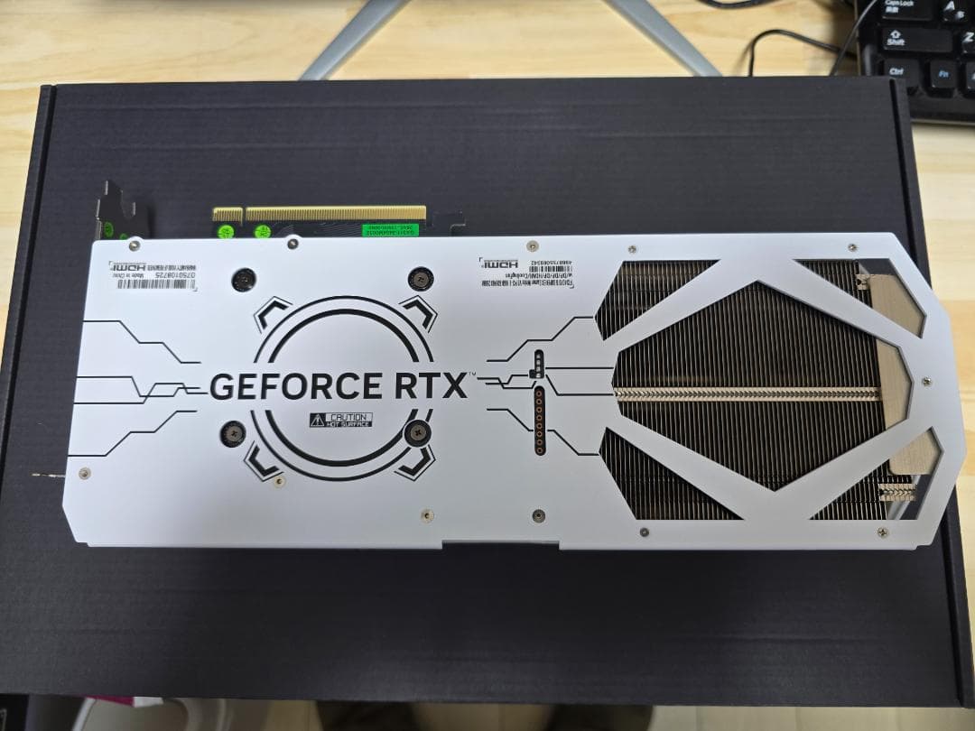Rin　玄人志向　GeForce RTX4070 Ti SUPER