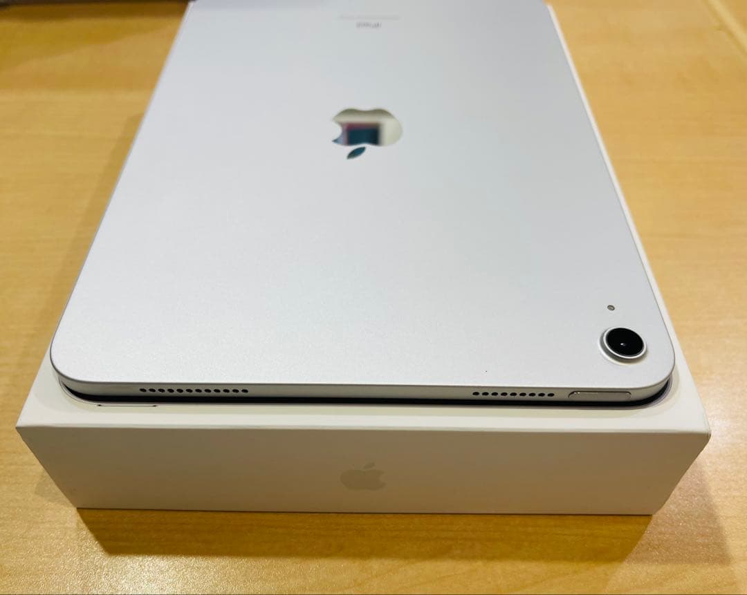 超美品iPad第10世代64GB Wi-Fiモデル10.9 インチ